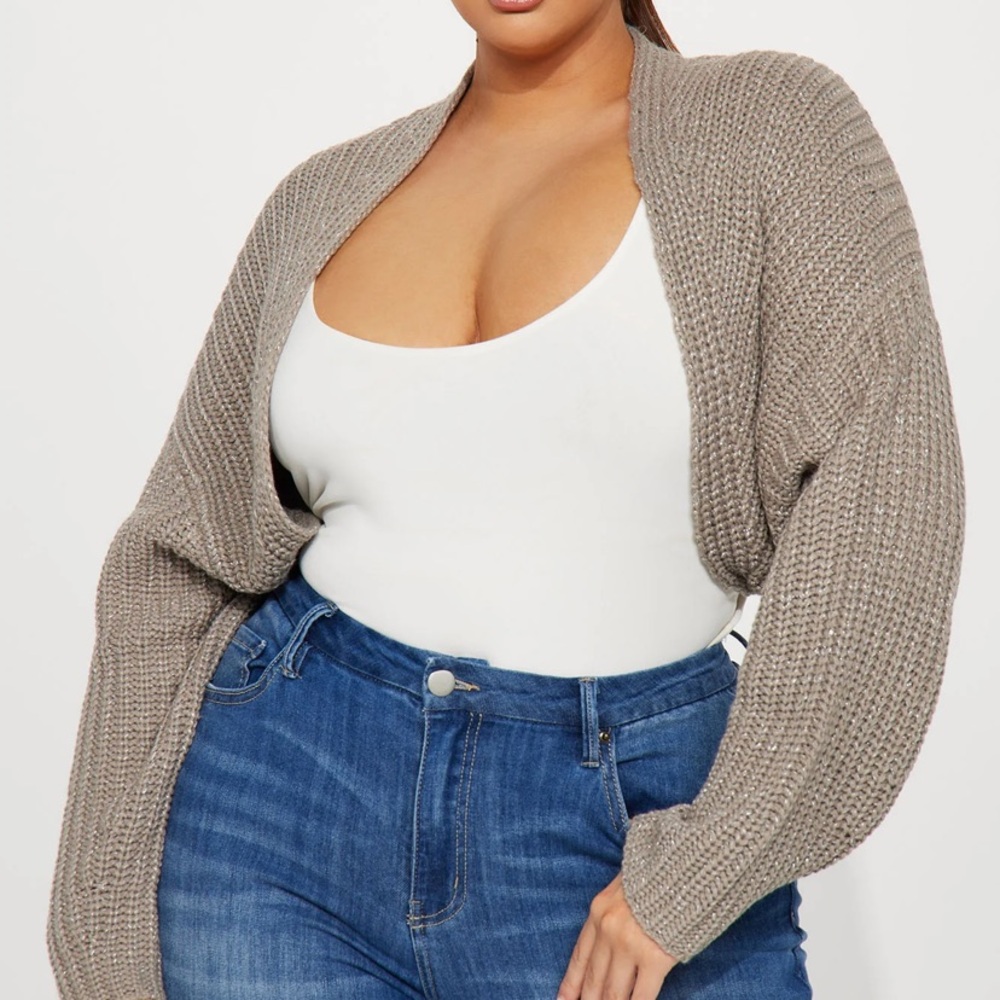CROPPED SWEATER